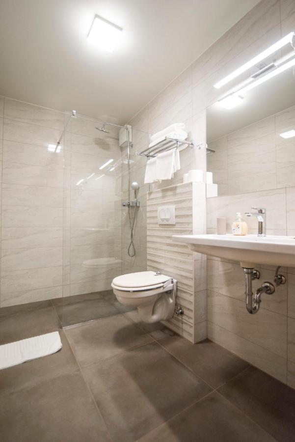 Hotel Prebold ภายนอก รูปภาพ