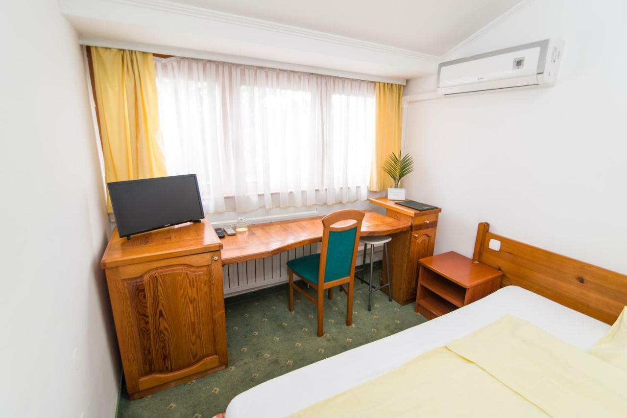 Hotel Prebold ภายนอก รูปภาพ
